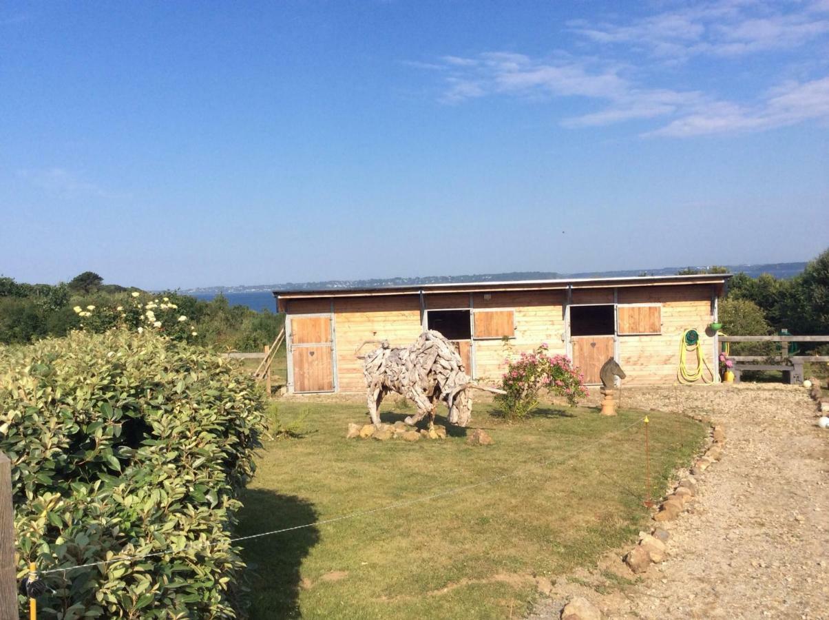 Luxuszelt Roulotte De Luxe Vue 180° ,et Un Ha De Verdure