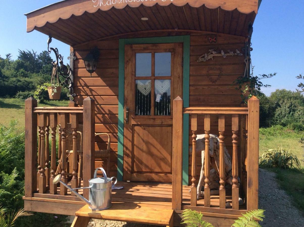 Luxuszelt Roulotte De Luxe Vue 180° ,et Un Ha De Verdure